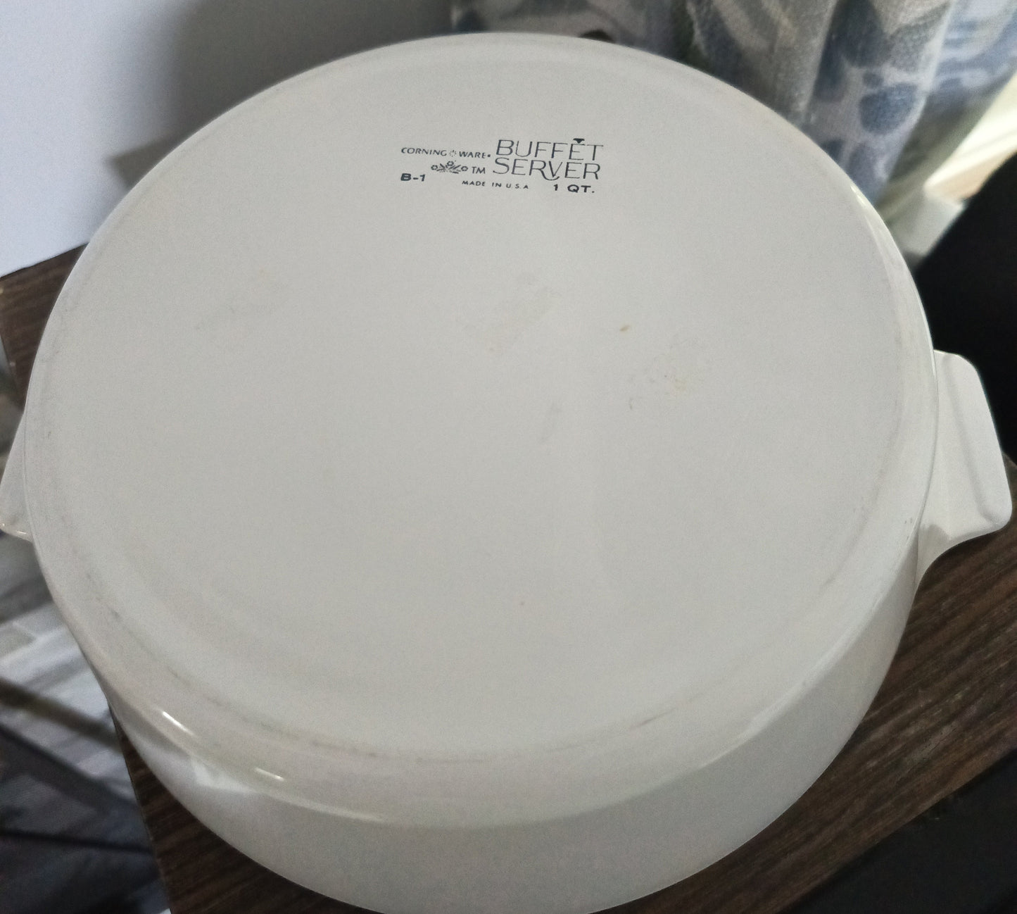 Pyrex CorningWare presenta un diámetro de 19 cm y una profundidad de 5 cm.