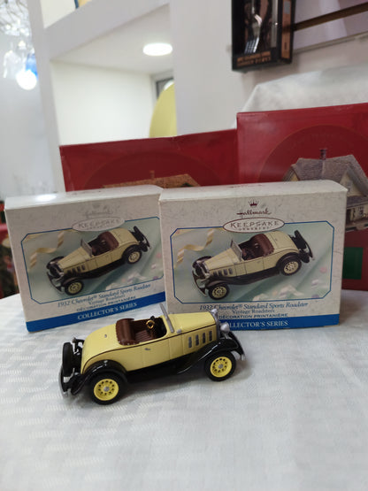 Adornó Navideño de Colección KEEPSAKE Hallmark Auto Clásico