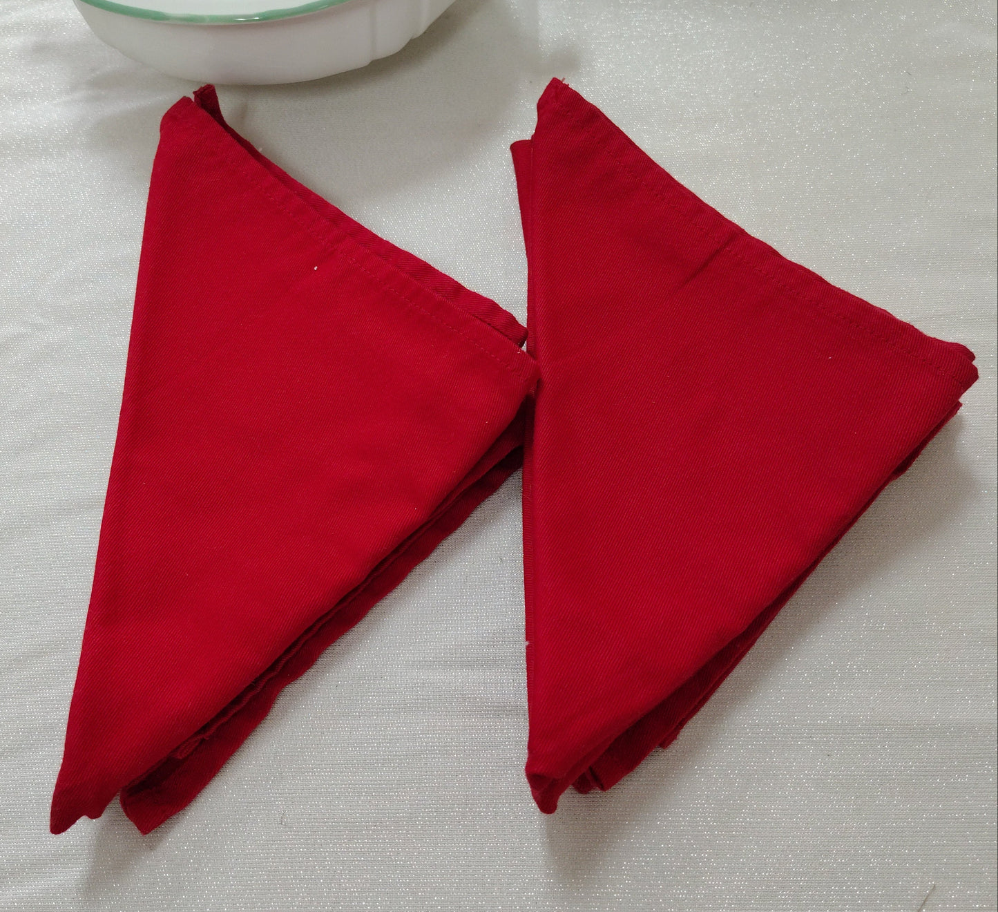Servilletas de tela roja,