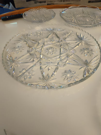 Bandeja o Plato de servir de vidrio transparente Anchor Hocking con patrón "Star of David" o estrella. 35 cm diámetro.