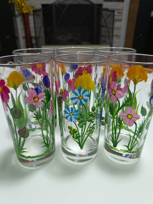 Set Pichel y  6 vasos pintados a mano.