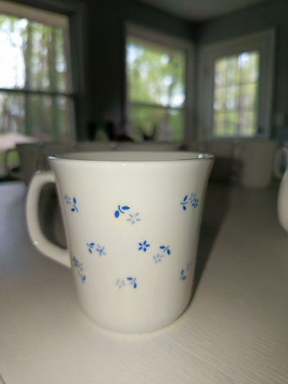 La taza Corning Corelle "Provincial Blue"