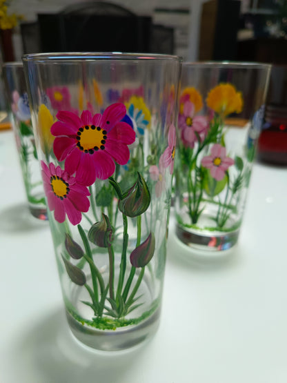 Set Pichel y  6 vasos pintados a mano.