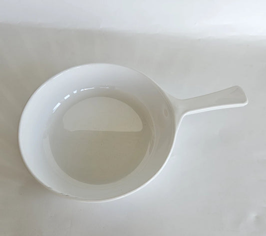 Sartén vintage Corning Ware Blue Cornflower de 16.5 cm combina una estética clásica con funcionalidad moderna.