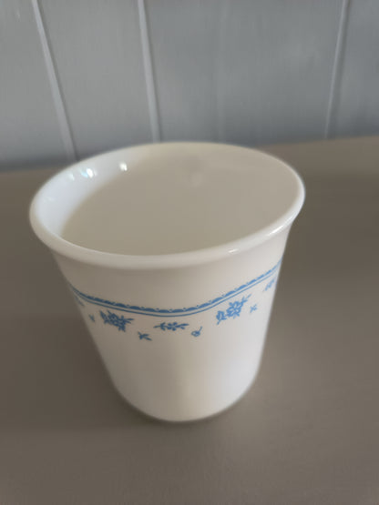 La taza "Morning Blue" de Corelle Corning